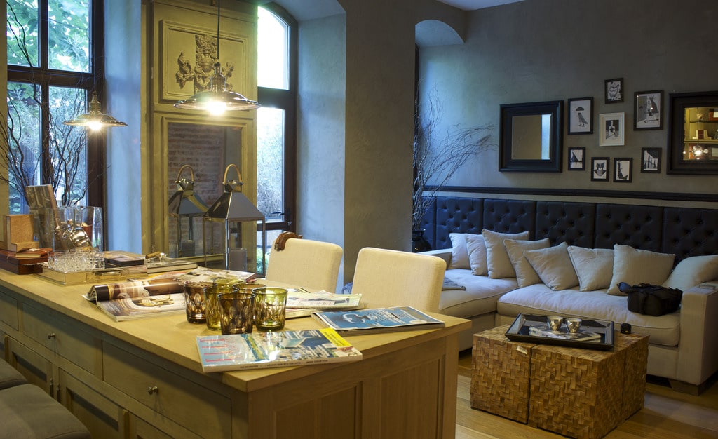 Best 5 Online Furniture Stores In The US For Stylish Interiors