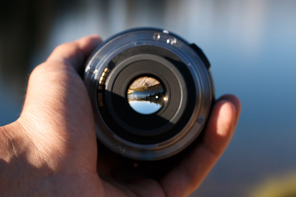 Aperture of a Lens and Depth of Field